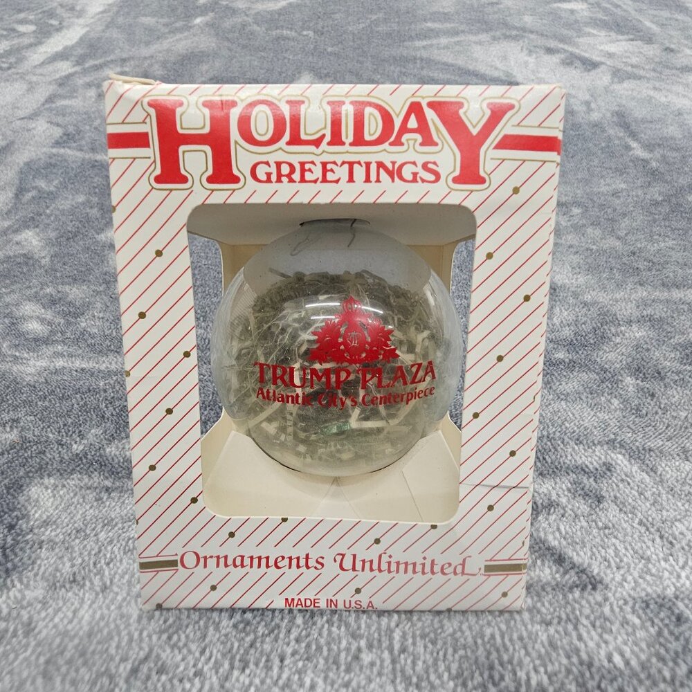 Trump Plaza Atlantic City Centerpiece shredded money Christmas Ornaments USA